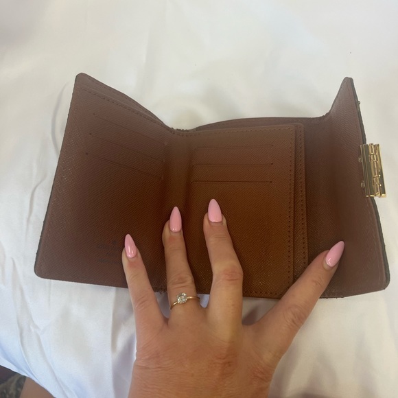 Louis Vuitton wallet - Picture 7 of 8